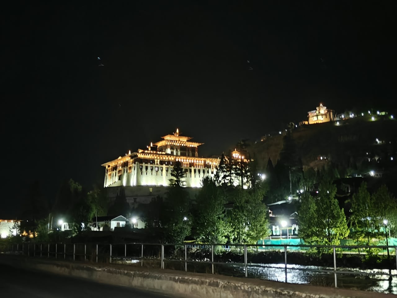 8 Days Happiness Bhutan Cultural & Nature - Illuminated Paro Rinpung Dzong